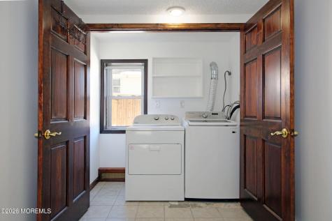 60 Matthews Street Highlands NJ 07732