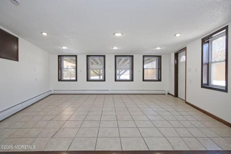 60 Matthews Street Highlands NJ 07732
