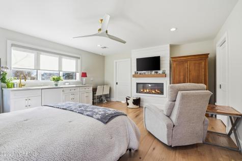 8 Jackson Court Monmouth Beach NJ 07750