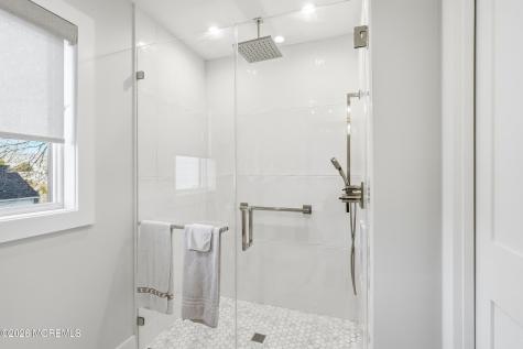 8 Jackson Court Monmouth Beach NJ 07750
