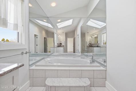 8 Jackson Court Monmouth Beach NJ 07750