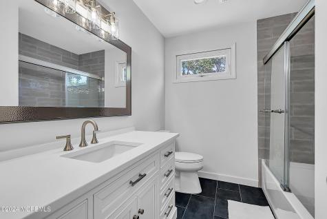 295 Jerome Avenue Oakhurst NJ 07755