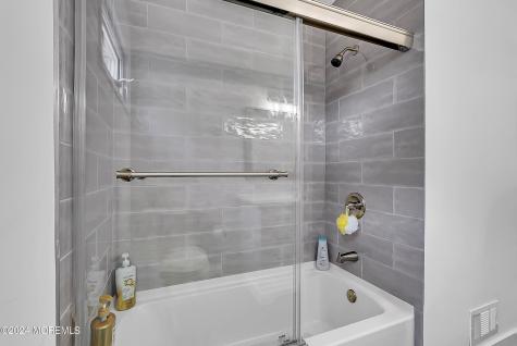 295 Jerome Avenue Oakhurst NJ 07755
