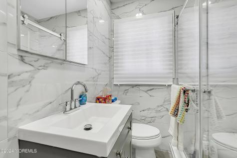 295 Jerome Avenue Oakhurst NJ 07755