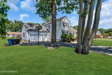 295 Jerome Avenue Oakhurst NJ 07755