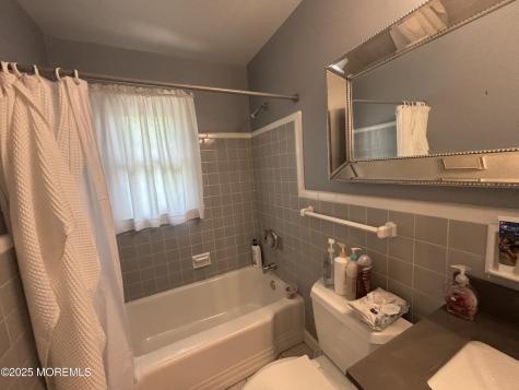 187 Elmwood Road Oakhurst NJ 07755