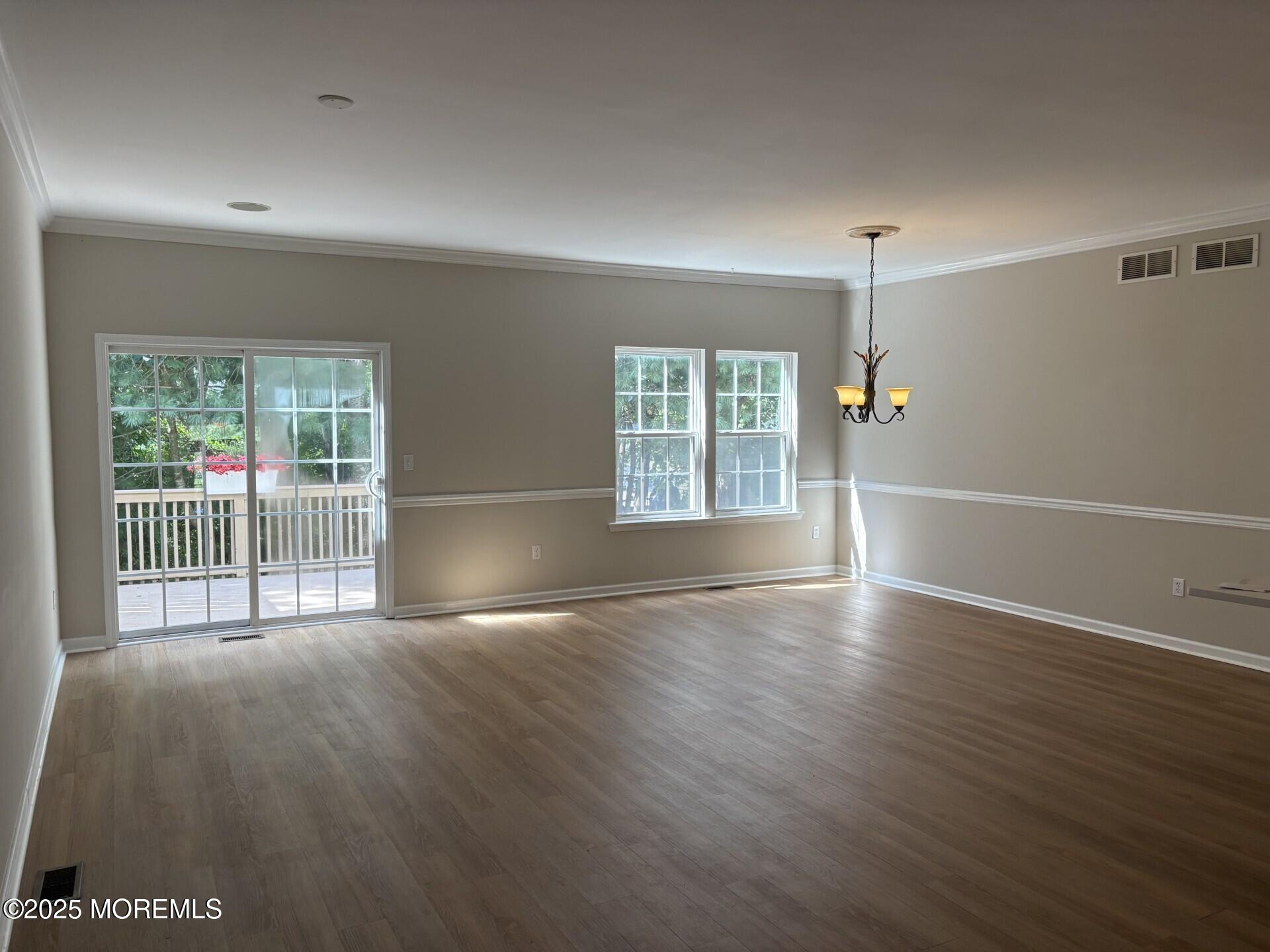 10 Windward Drive Manahawkin NJ 08050