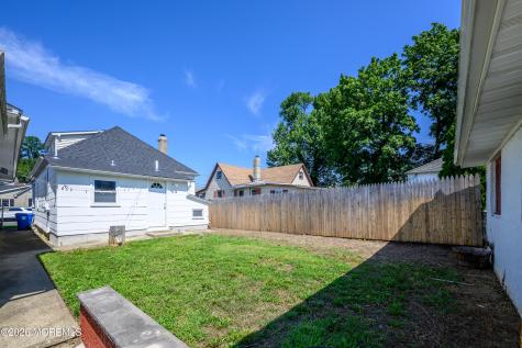 22 Brevent Avenue Leonardo NJ 07737