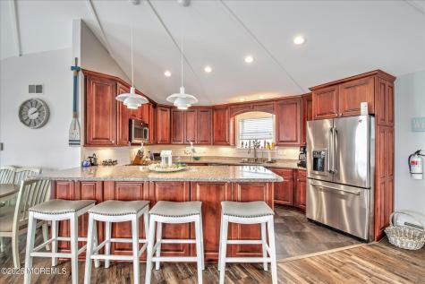424 E Longport Avenue Ocean Gate NJ 08740