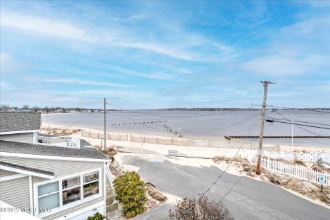 424 E Longport Avenue Ocean Gate NJ 08740