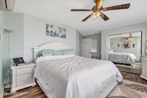 424 E Longport Avenue Ocean Gate NJ 08740