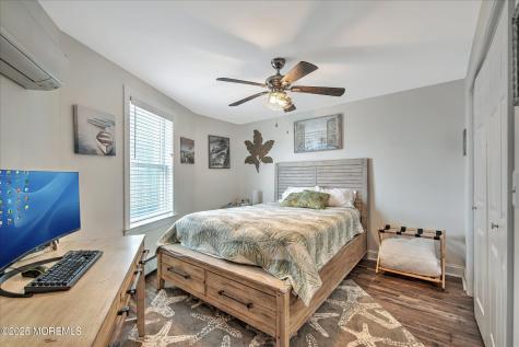 424 E Longport Avenue Ocean Gate NJ 08740