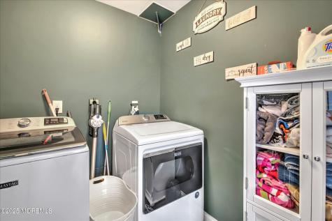 424 E Longport Avenue Ocean Gate NJ 08740