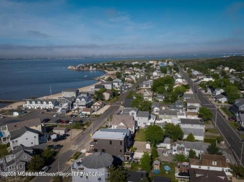 424 E Longport Avenue Ocean Gate NJ 08740