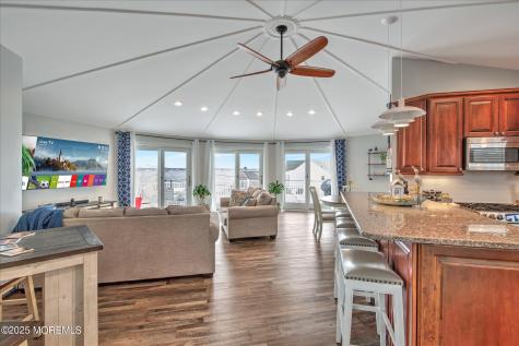 424 E Longport Avenue Ocean Gate NJ 08740
