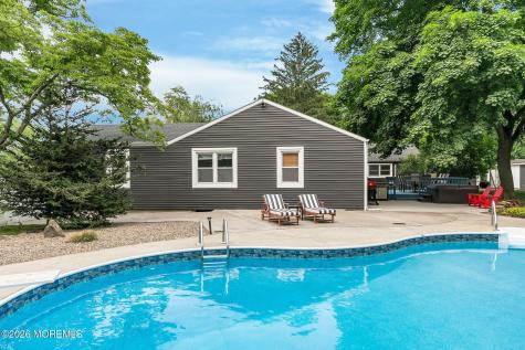 10 Tilton Road Middletown NJ 07748