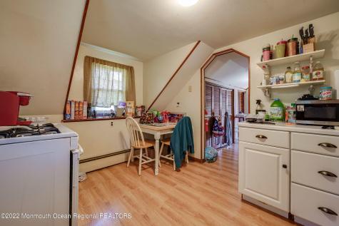 23 Briarcliff Place Middletown NJ 07748