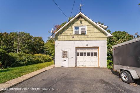 23 Briarcliff Place Middletown NJ 07748