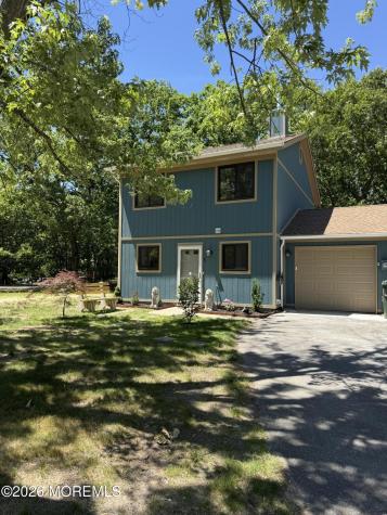 5 Canary Circle Howell NJ 07731