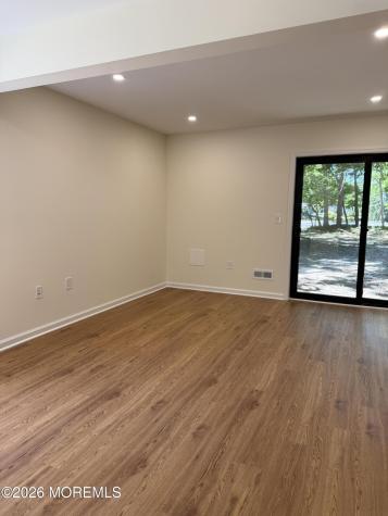5 Canary Circle Howell NJ 07731