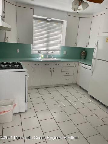 21 Berg Avenue Elberon NJ 07740