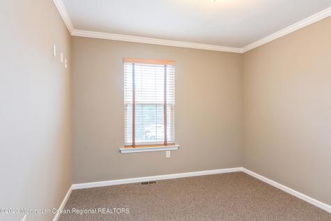 34 Chimney Court Laurence Harbor NJ 08879