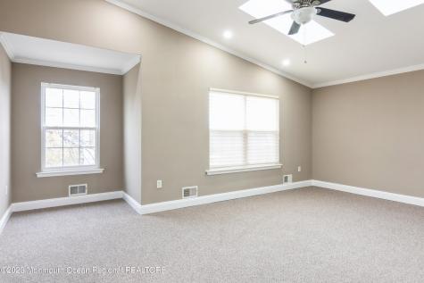 34 Chimney Court Laurence Harbor NJ 08879