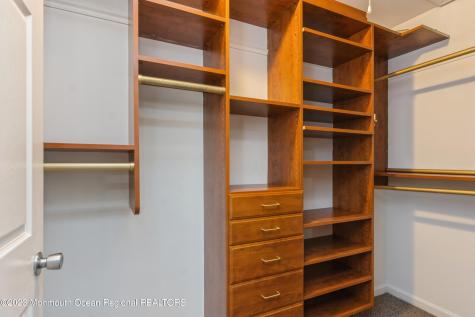 34 Chimney Court Laurence Harbor NJ 08879