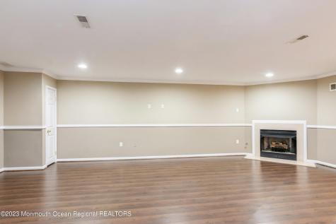 34 Chimney Court Laurence Harbor NJ 08879