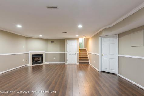 34 Chimney Court Laurence Harbor NJ 08879