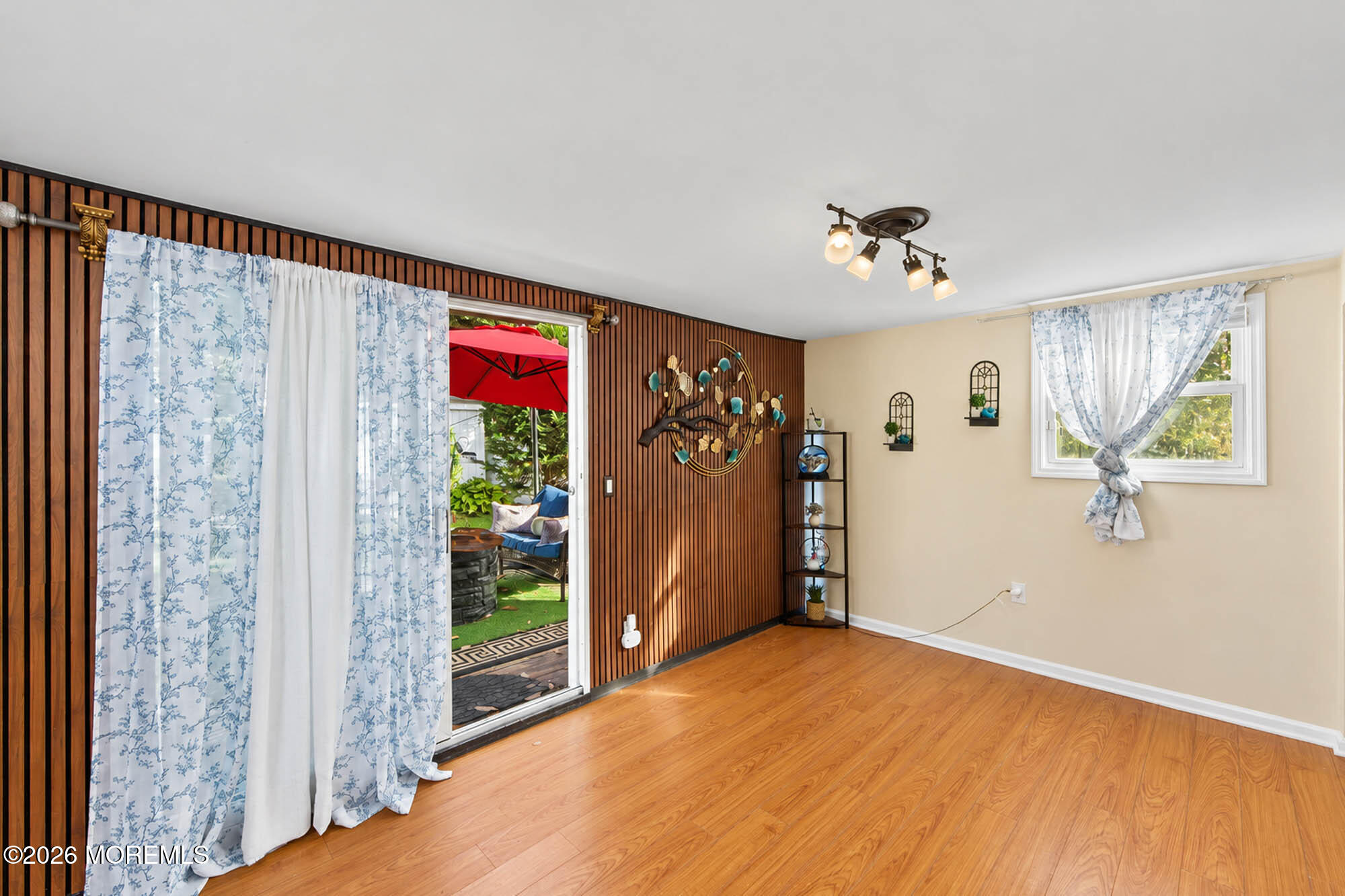 535 Holly Village Lane Toms River NJ 08753
