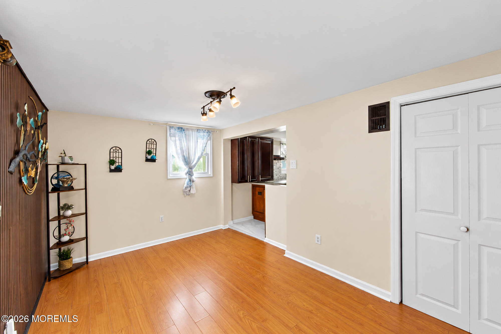 535 Holly Village Lane Toms River NJ 08753