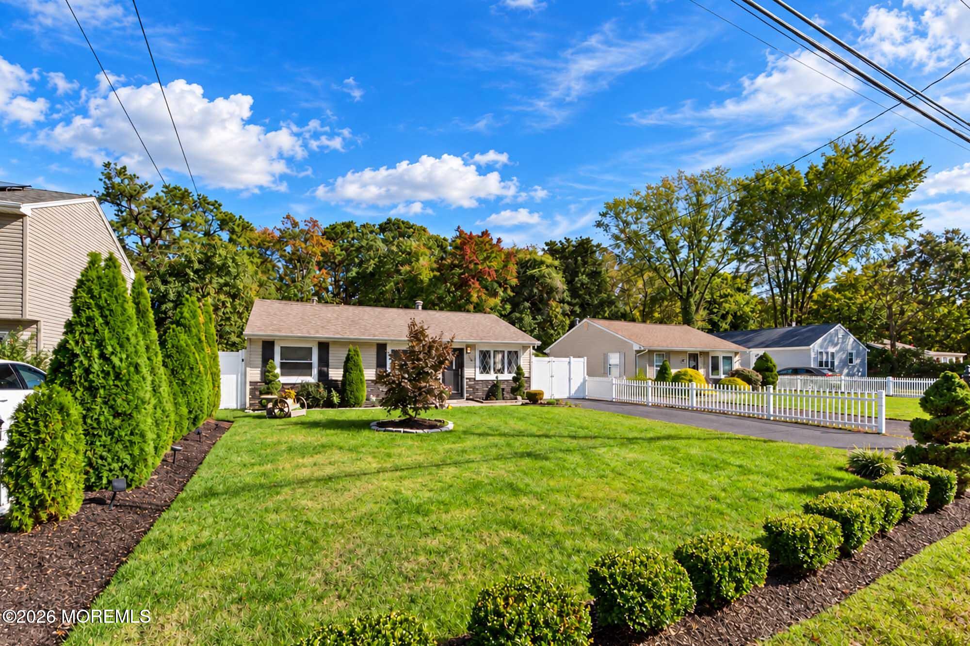 535 Holly Village Lane Toms River NJ 08753