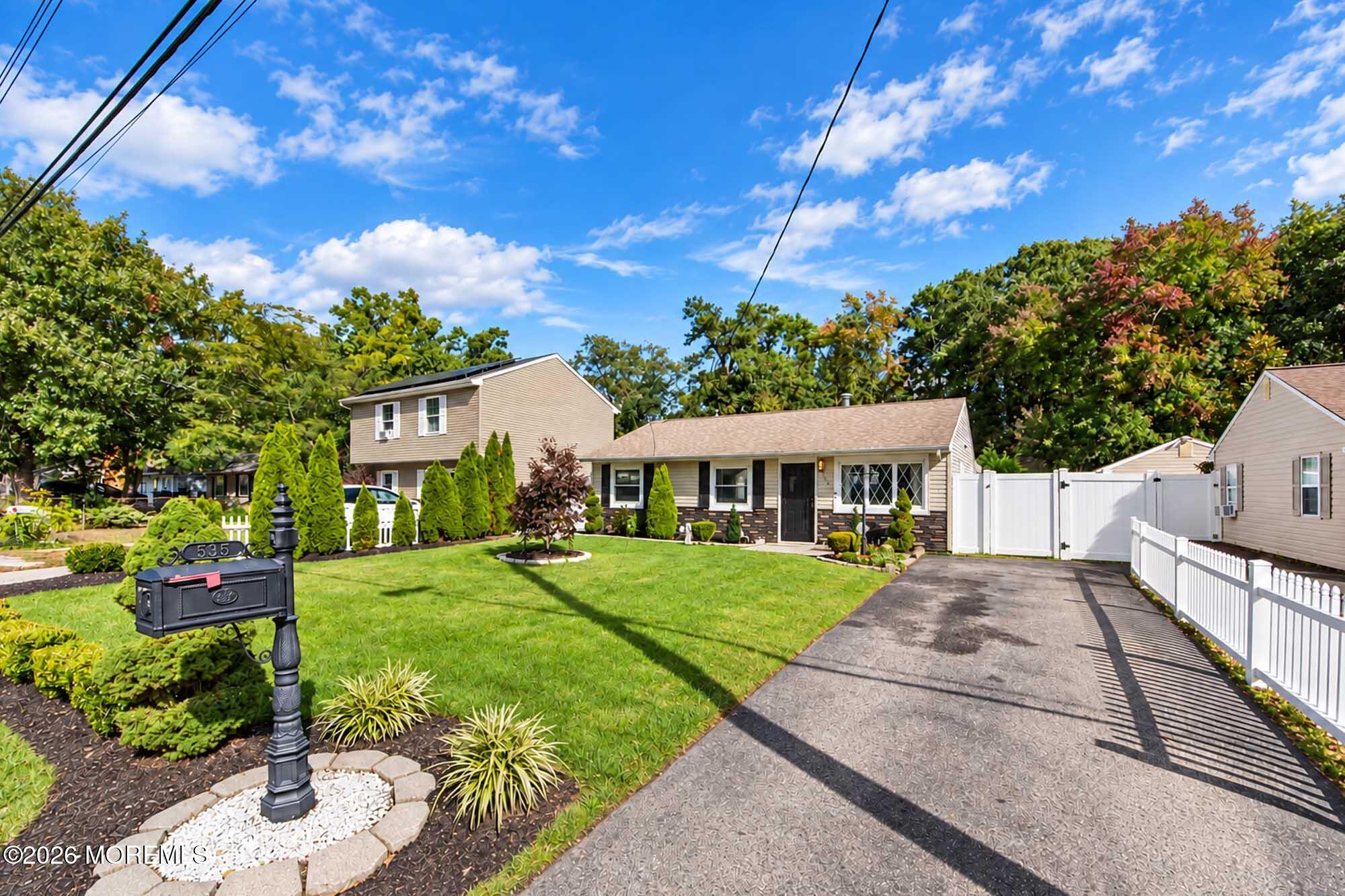 535 Holly Village Lane Toms River NJ 08753
