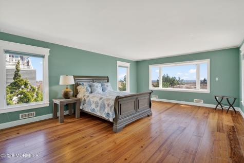 1521 Ocean Avenue Mantoloking NJ 08738