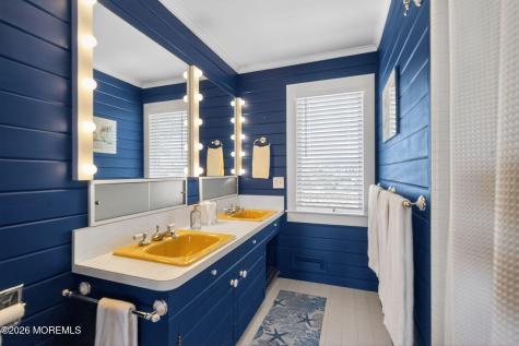 1521 Ocean Avenue Mantoloking NJ 08738