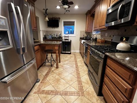 499 W Park Avenue Oakhurst NJ 07755