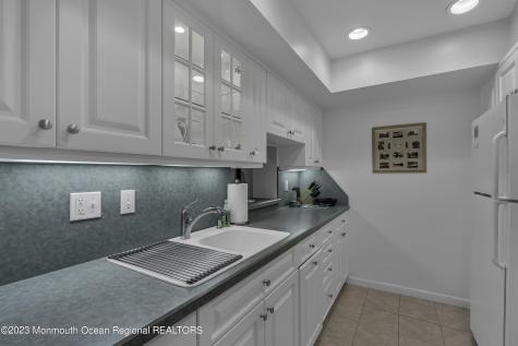 15 Linden Drive Spring Lake Heights NJ 07762