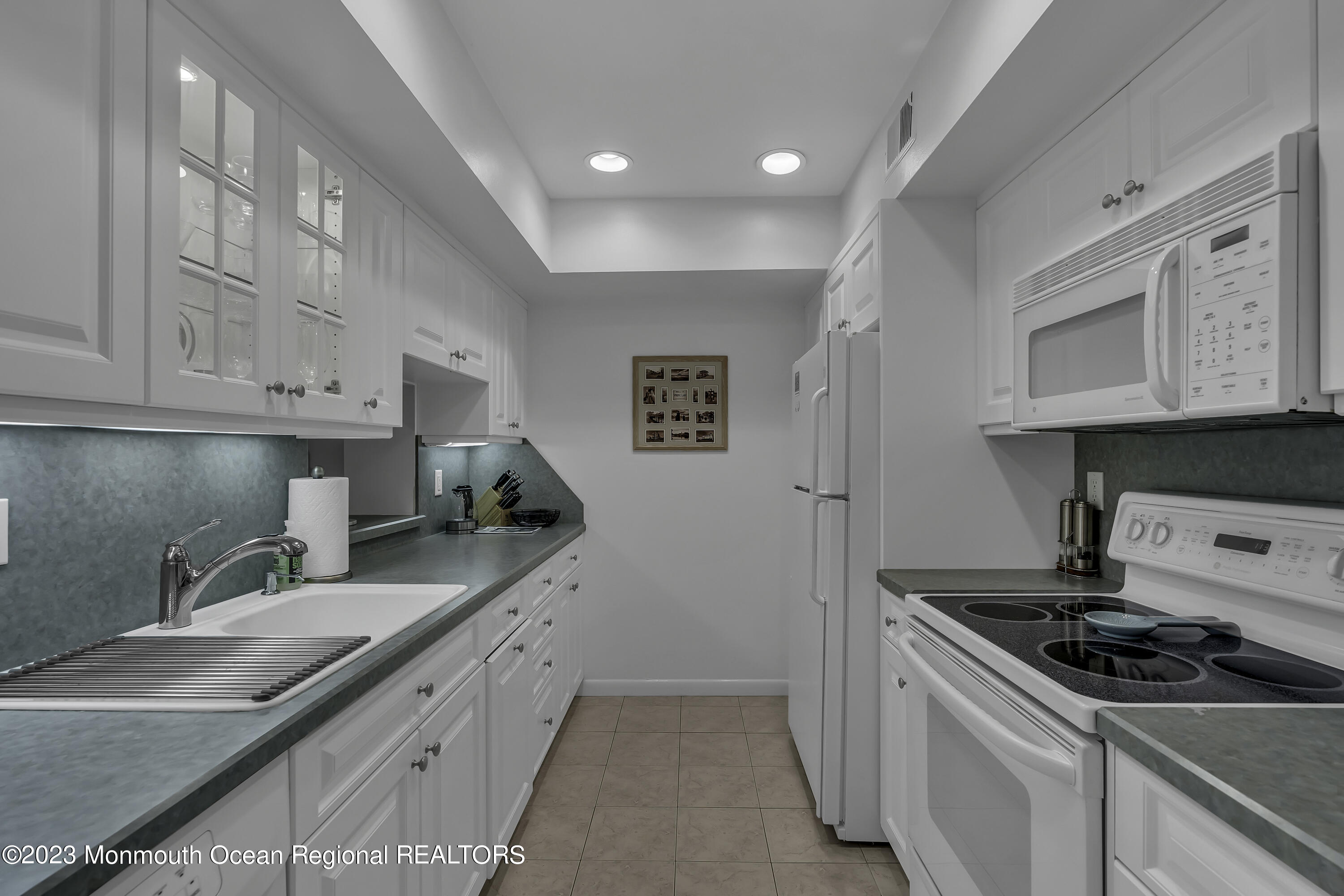 15 Linden Drive Spring Lake Heights NJ 07762