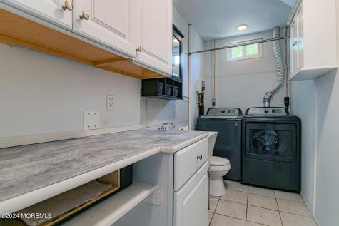 35 Auburn Street Whiting NJ 08759