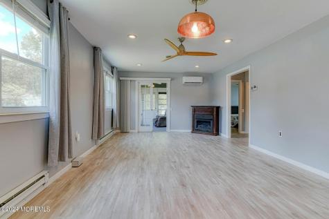 35 Auburn Street Whiting NJ 08759