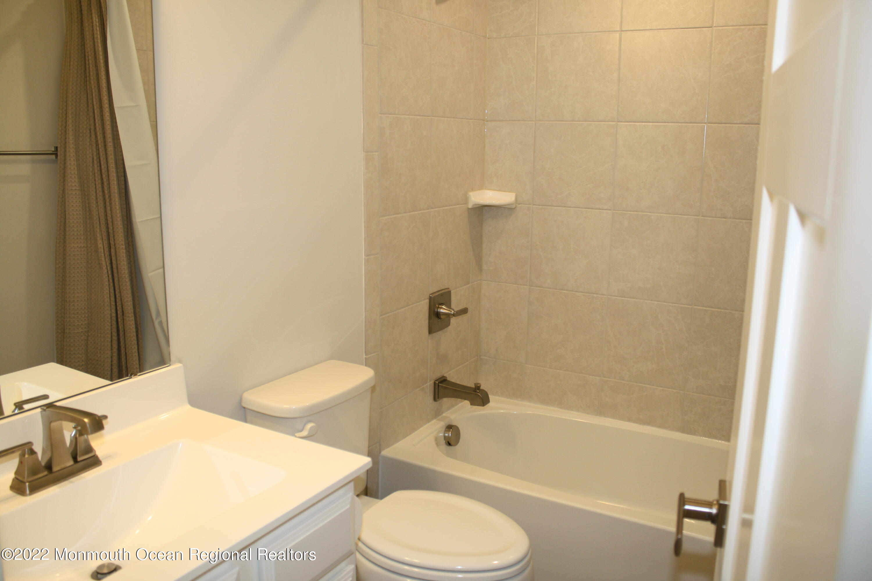 98 Anchor Way Cliffwood NJ 07721