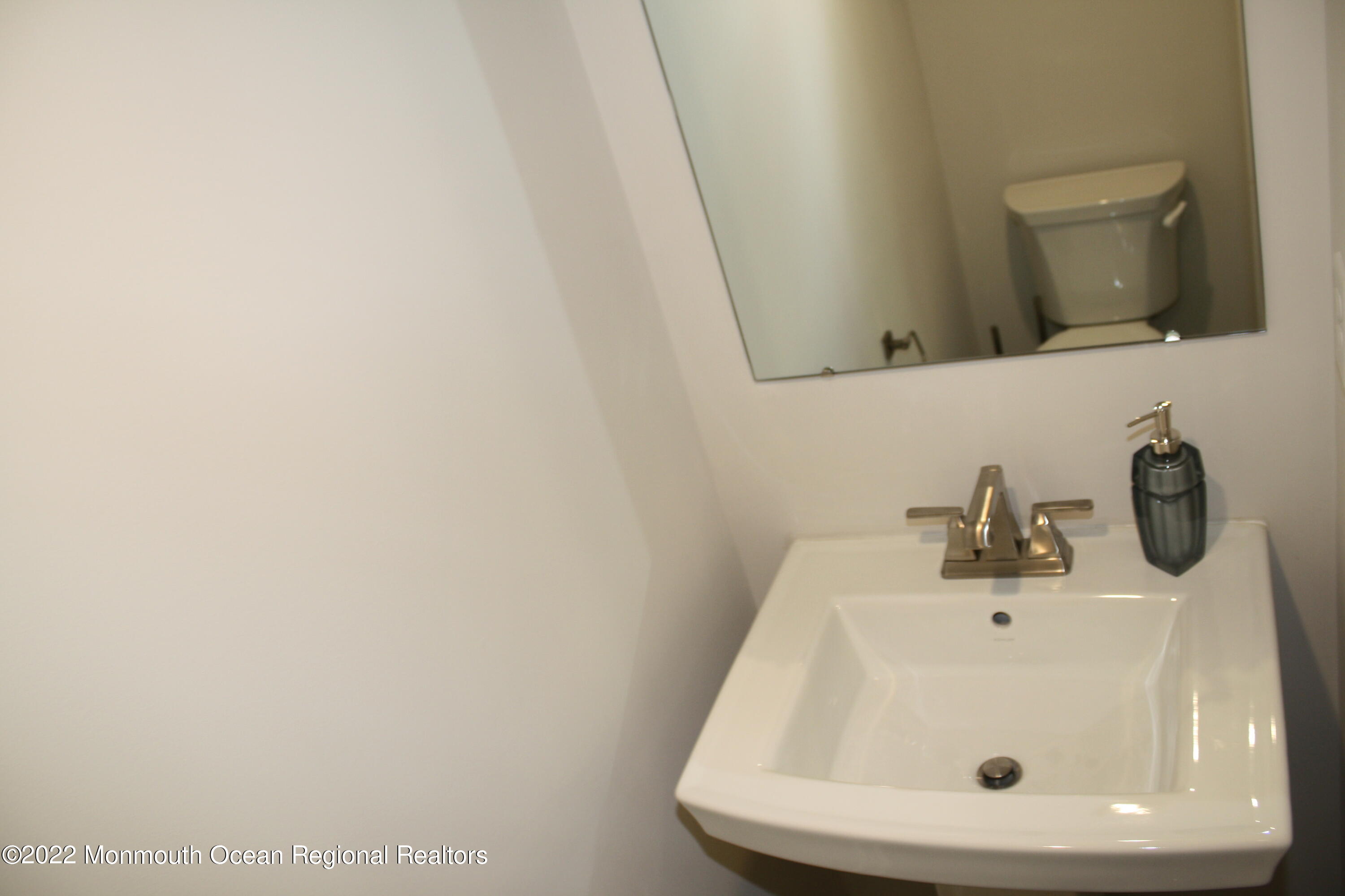 98 Anchor Way Cliffwood NJ 07721