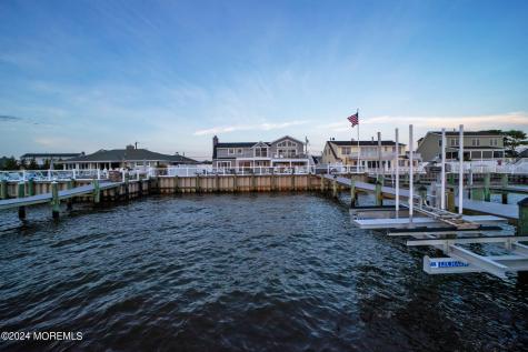 340 Bay Lane Mantoloking NJ 08738