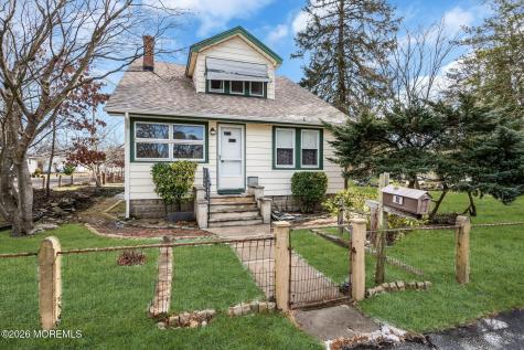 501 Cable Avenue Beachwood NJ 08722