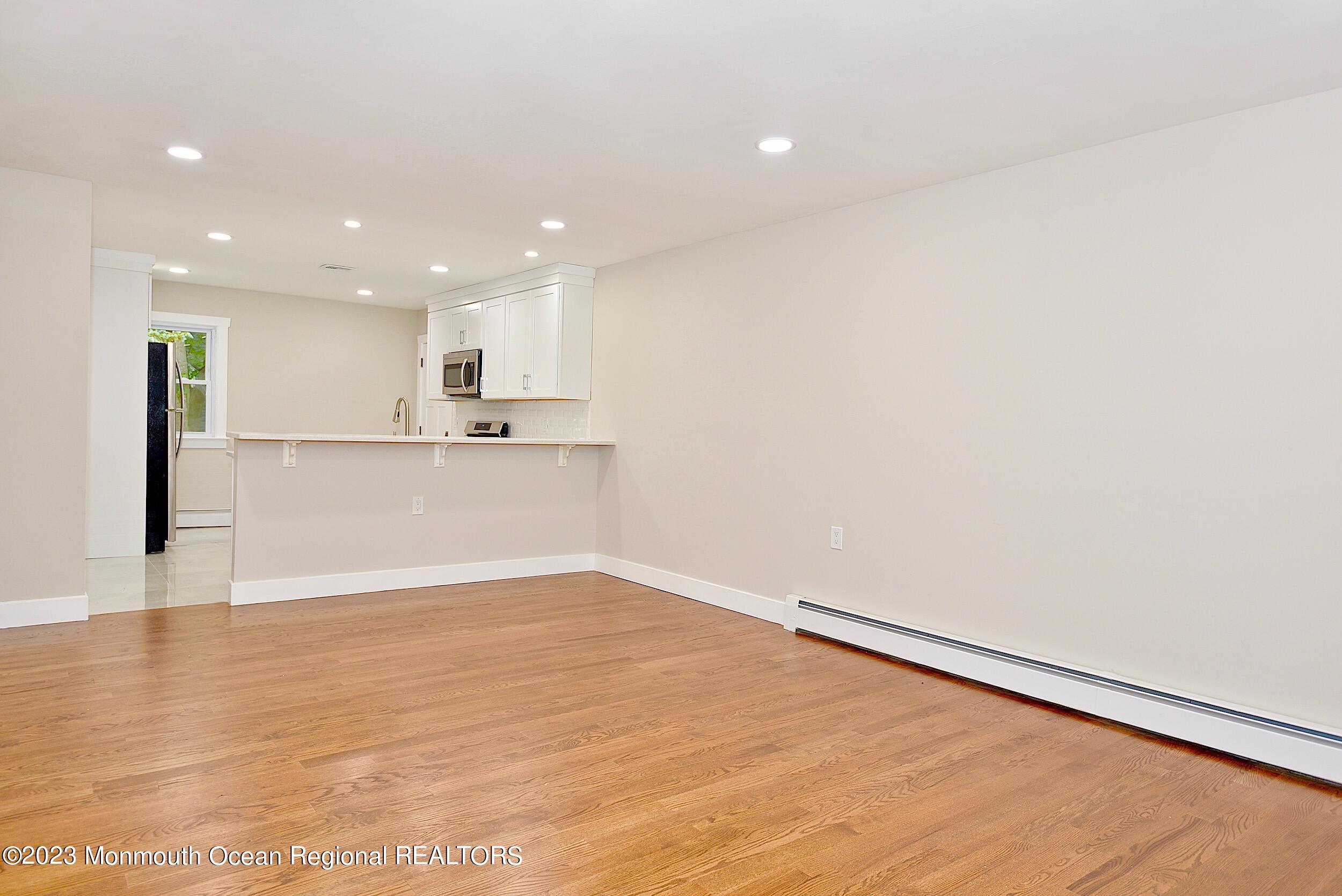 57 Golden Glow Circus Toms River NJ 08755