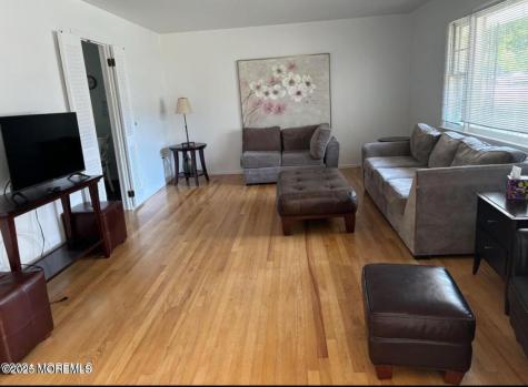41 Heath Avenue Oakhurst NJ 07755