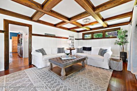 27 Shrewsbury Drive Monmouth Beach NJ 07750