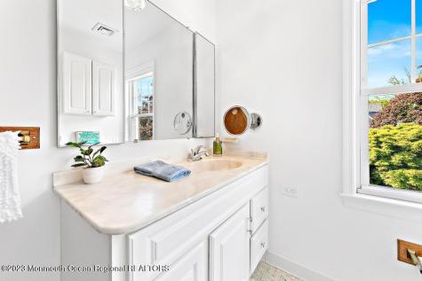 27 Shrewsbury Drive Monmouth Beach NJ 07750