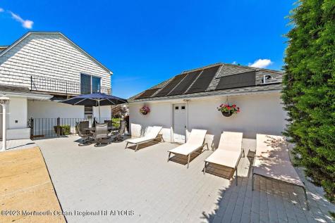 27 Shrewsbury Drive Monmouth Beach NJ 07750